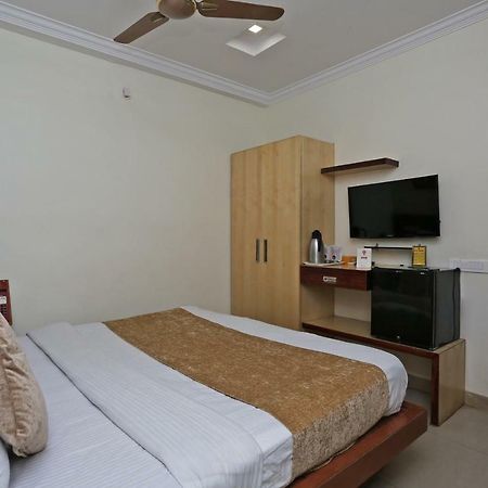 Oyo 3019 Hotel Lingaraj Бхубанешвар Екстериор снимка